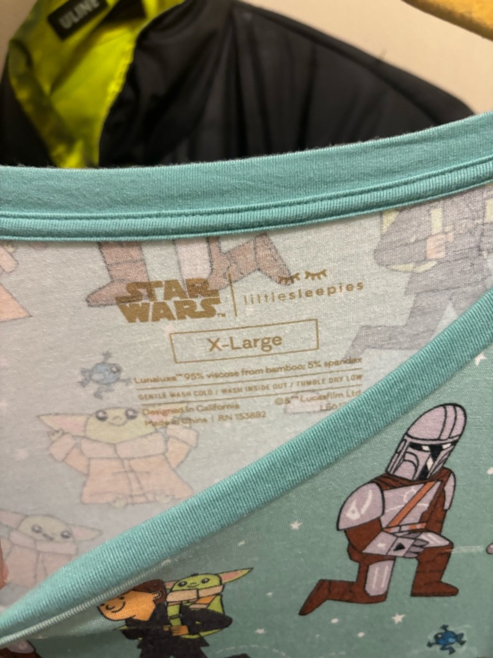 Little Sleepies Mint Tunic with Star Wars Grogu & Mandalorian Print - Picture 2 of 4
